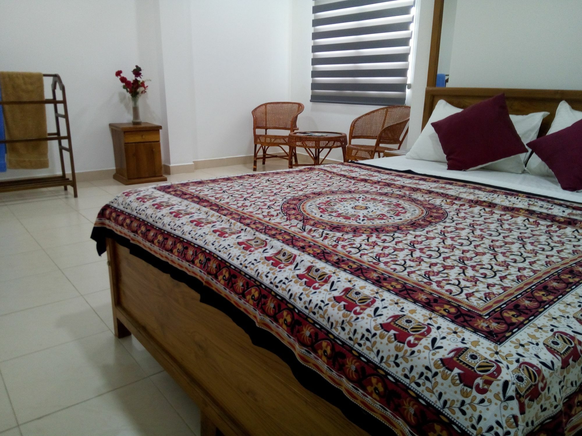 Ocean Pebbles Apartment Dehiwala-Mount Lavinia Екстериор снимка